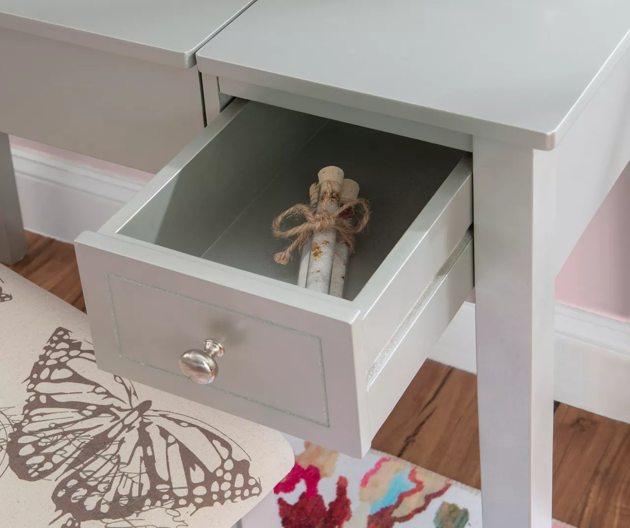 Butterfly Mirror Vanity Set With Stool 19 Butterfly Mirror Vanity Set With Stool - Image 17